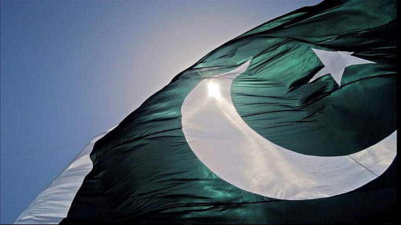 Premium Pakistan Flag - Large Size (3.5 x 5.5 Feet) - Durable Fabric for Outdoor & Indoor Display. - Abid Cart