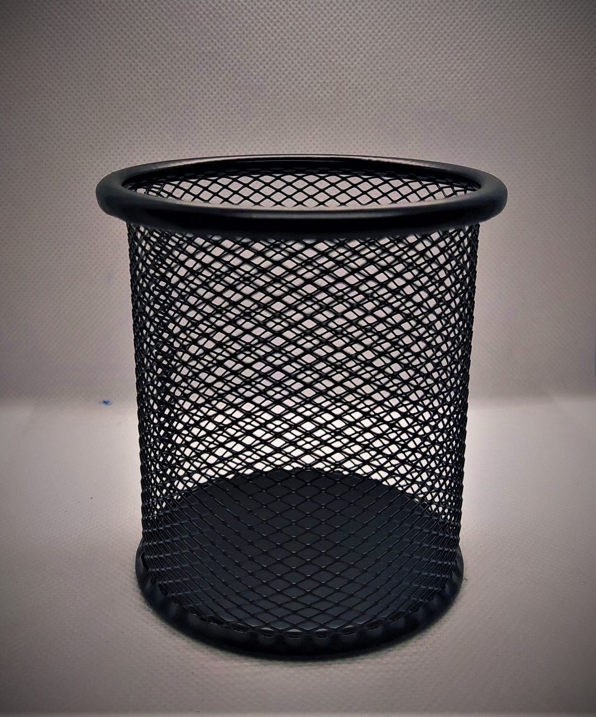 Round container art # SS-MRC01 - Metal mesh pen container round / Metal mesh pen container pen pencil holder organizer - Cosmetic round pen stand holders - Stationery container desk organizer. - Abid Cart
